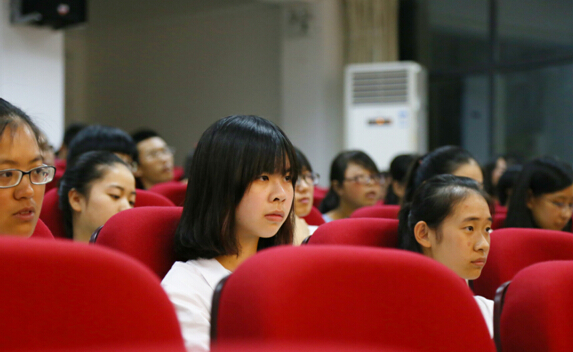  伦理电影
14级假期安全大会召开