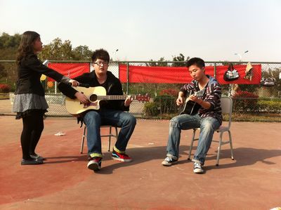 Today is SHERO’s day --- 伦理电影
女生节系列活动顺利开展