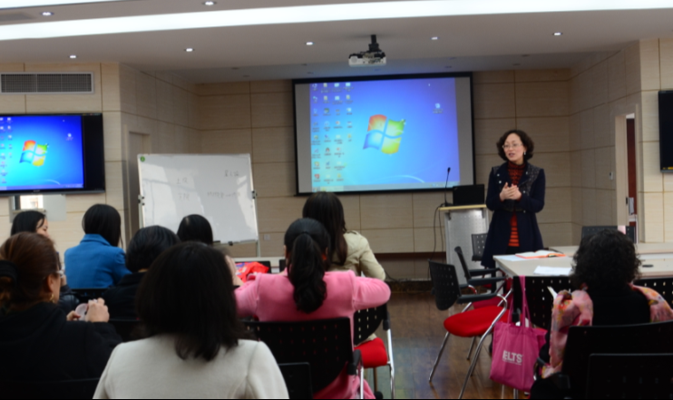  伦理电影
召开大学英语拓展课程建设工作会议