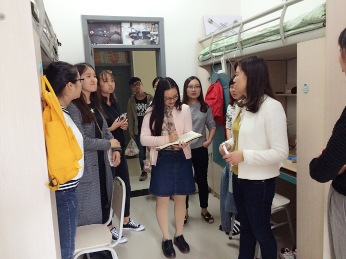 伦理电影
2016级研究生新生慰问活动圆满举行