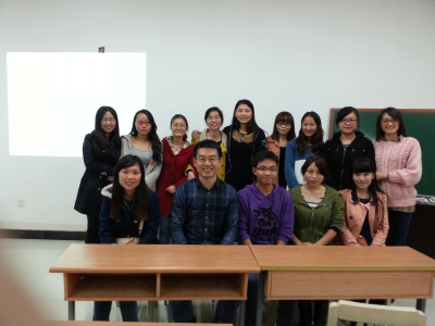  伦理电影
毕业生无领导小组讨论模拟活动顺利结束