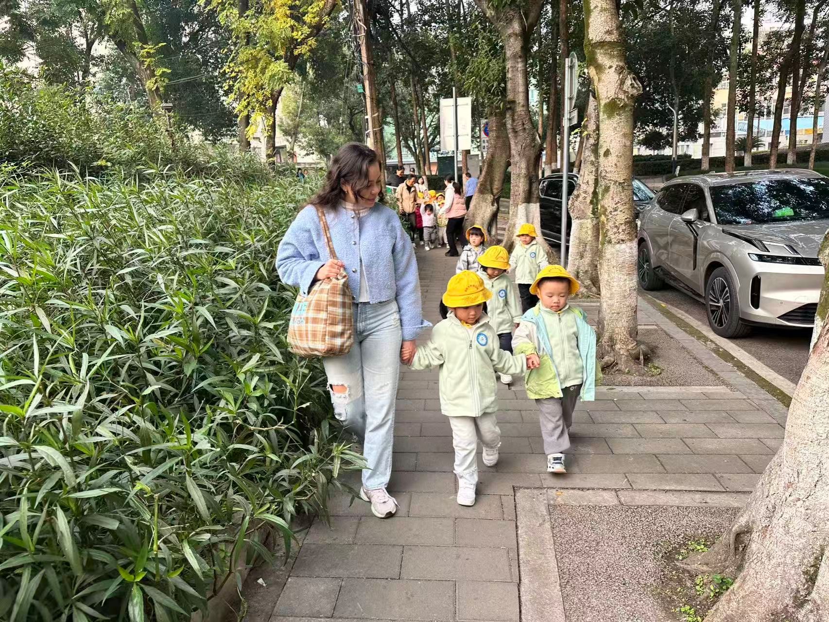 “与落叶对话”—— 伦理电影
留学生助力伦理电影
幼儿园自然...