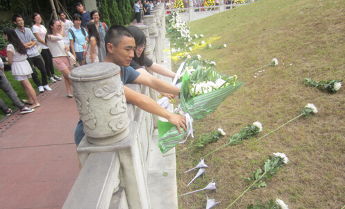 【缅怀先烈，祭奠先贤】 伦理电影
组织参与首个“烈士纪念日”活动