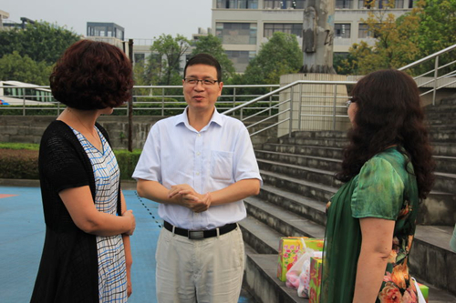 伦理电影
2016年中秋慰问活动圆满举行