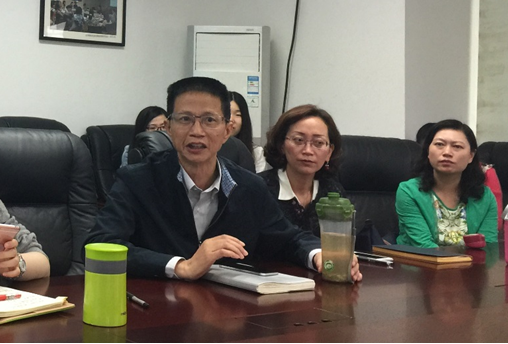 学院邀请美国博林格林大学黎岚教授开展讲座：翻转课堂在美国