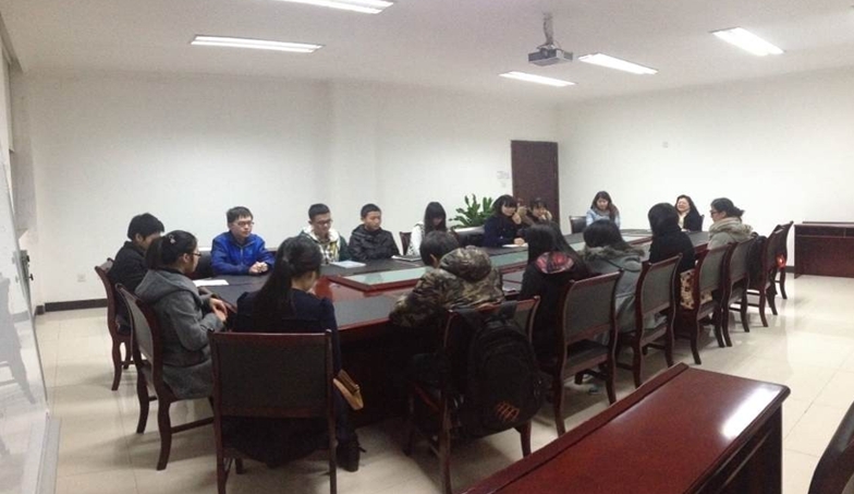 静对好书成乐趣—第26届英美文学研究生暨本科优异生读书报告会成功举行